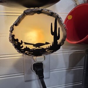 VTG Roadrunner Cactus Silhouette Agate Night Light